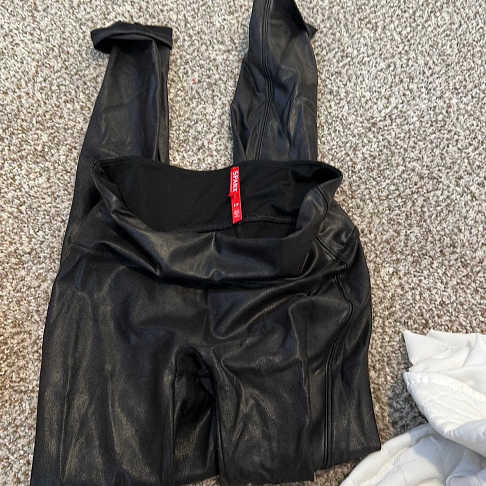 COPY - Only worn once brand new leather sm. Spanks leggings